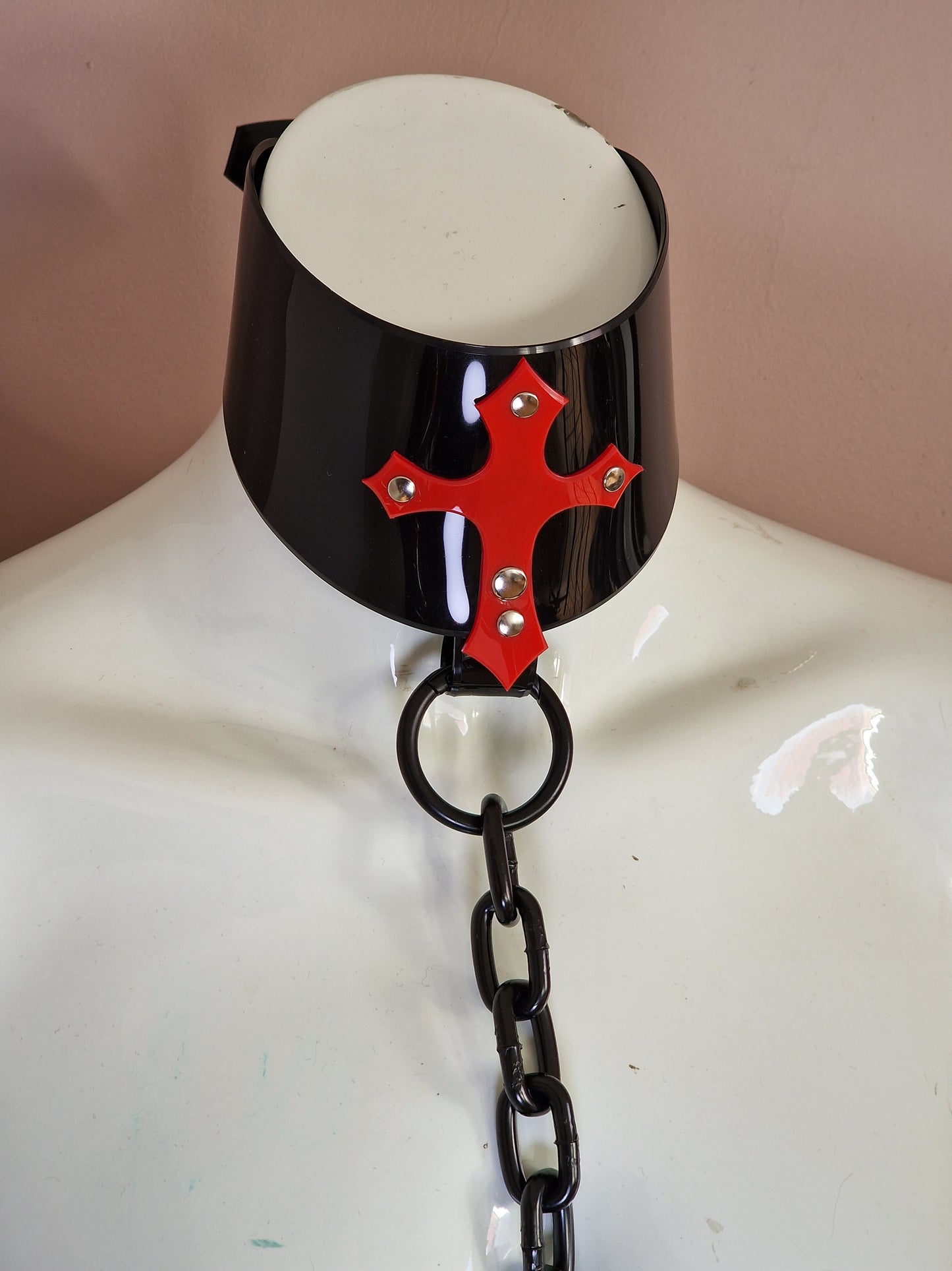 Sinner - Cross Belt and Choker